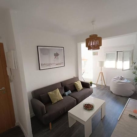 Estupendo Piso Renovado A 30 Metros De La Playa Lejlighed Almería Eksteriør billede