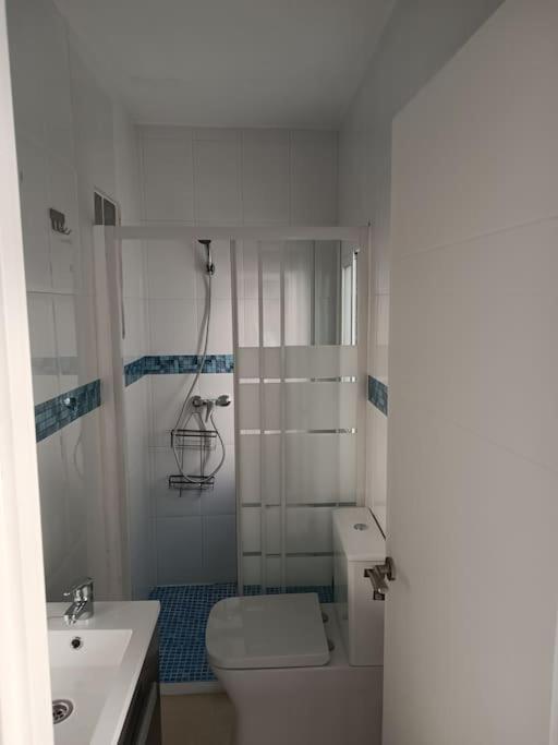 Estupendo Piso Renovado A 30 Metros De La Playa Lejlighed Almería Eksteriør billede